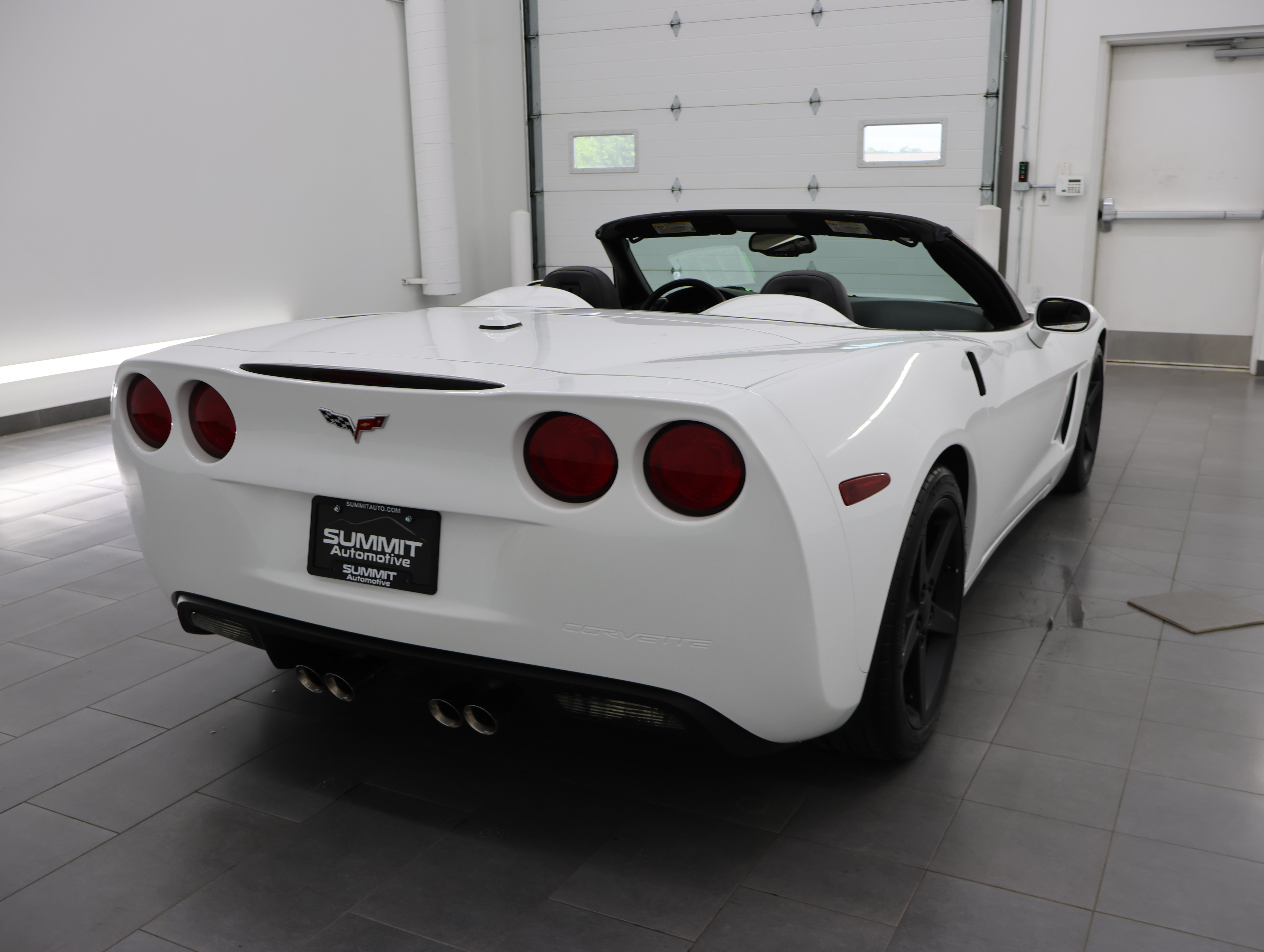 Used 2005 Chevrolet Corvette Convertible w/ Preferred Equipment Group RWD image 42
