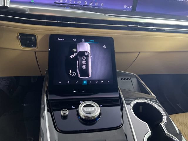 Certified 2026 Cadillac Escalade IQ Luxury 2 AWD/4WD image 35