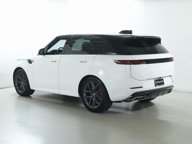 Used 2024 Land Rover Range Rover Sport Dynamic SE AWD/4WD image 5