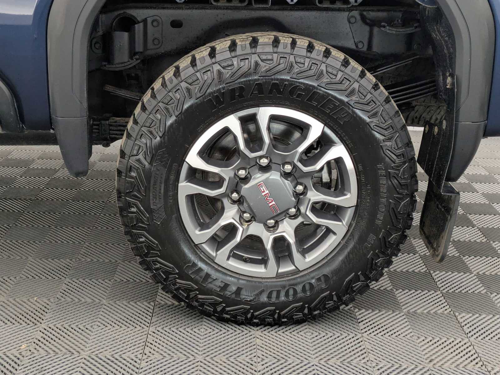 Used 2023 GMC Sierra 3500 SLE w/ Gooseneck/5TH Wheel Package image 15