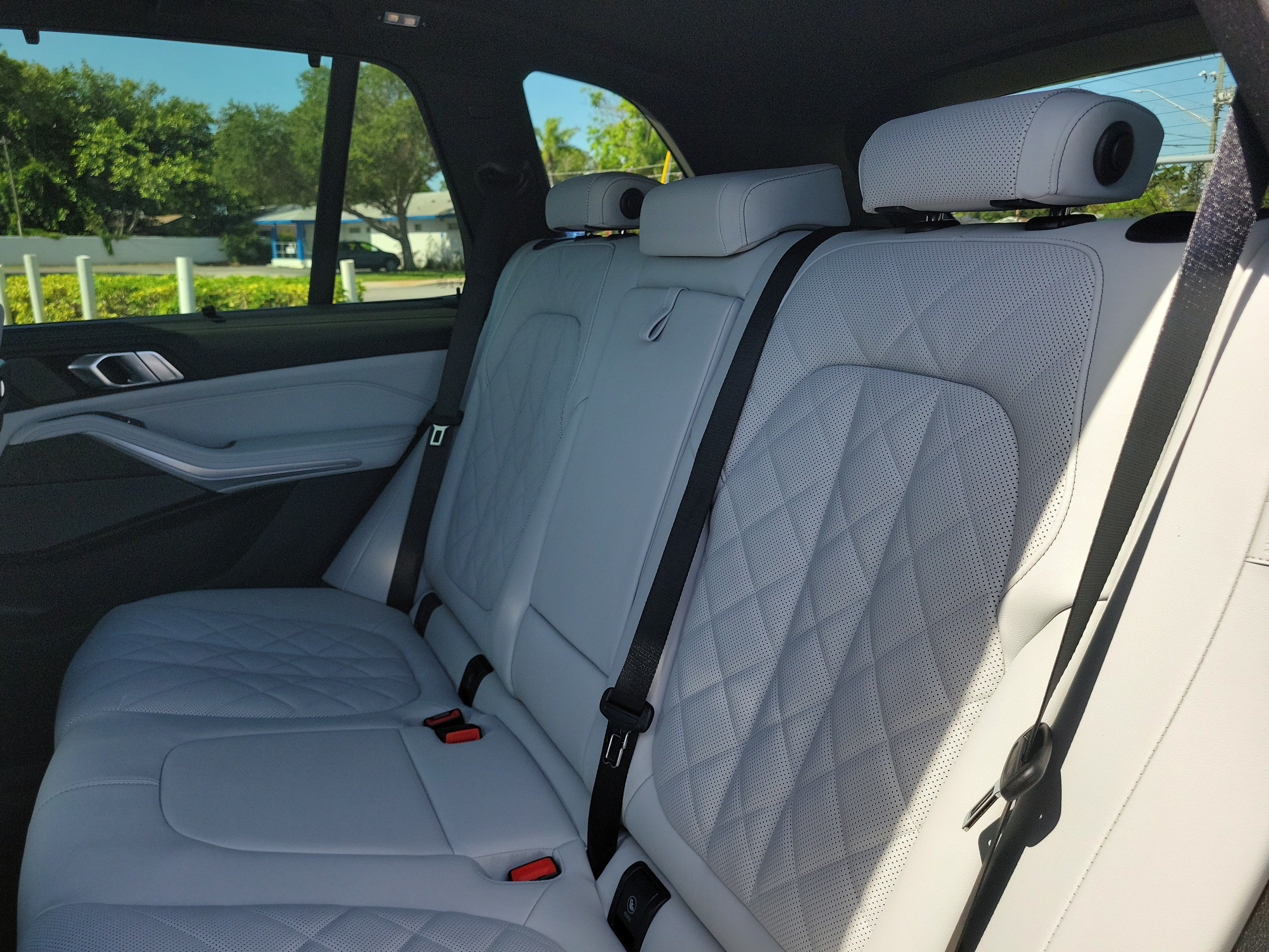 New 2026 BMW X5 xDrive40i w/ Executive Package AWD/4WD image 8