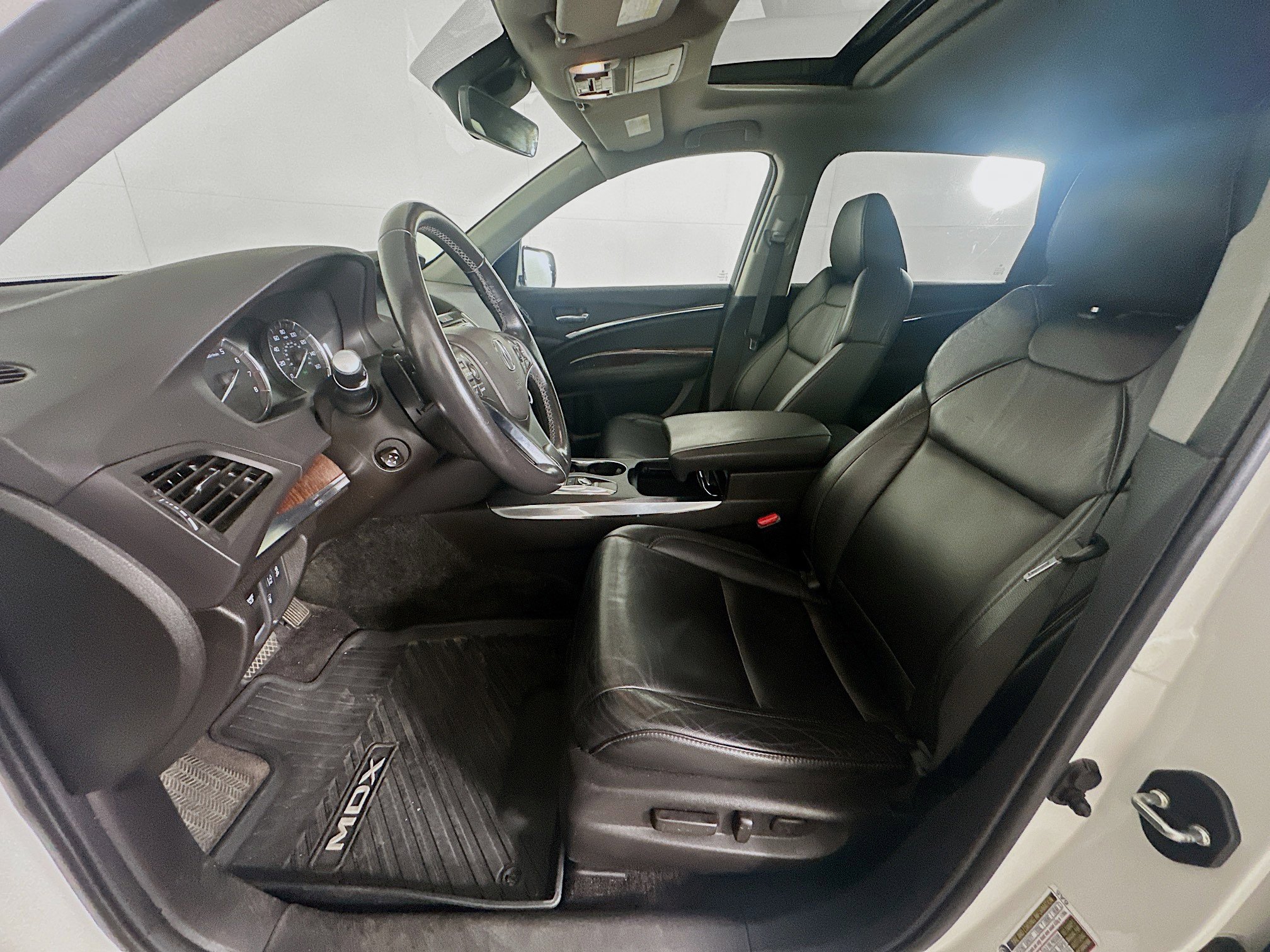 Used 2017 Acura MDX SH-AWD w/ Technology Package image 13