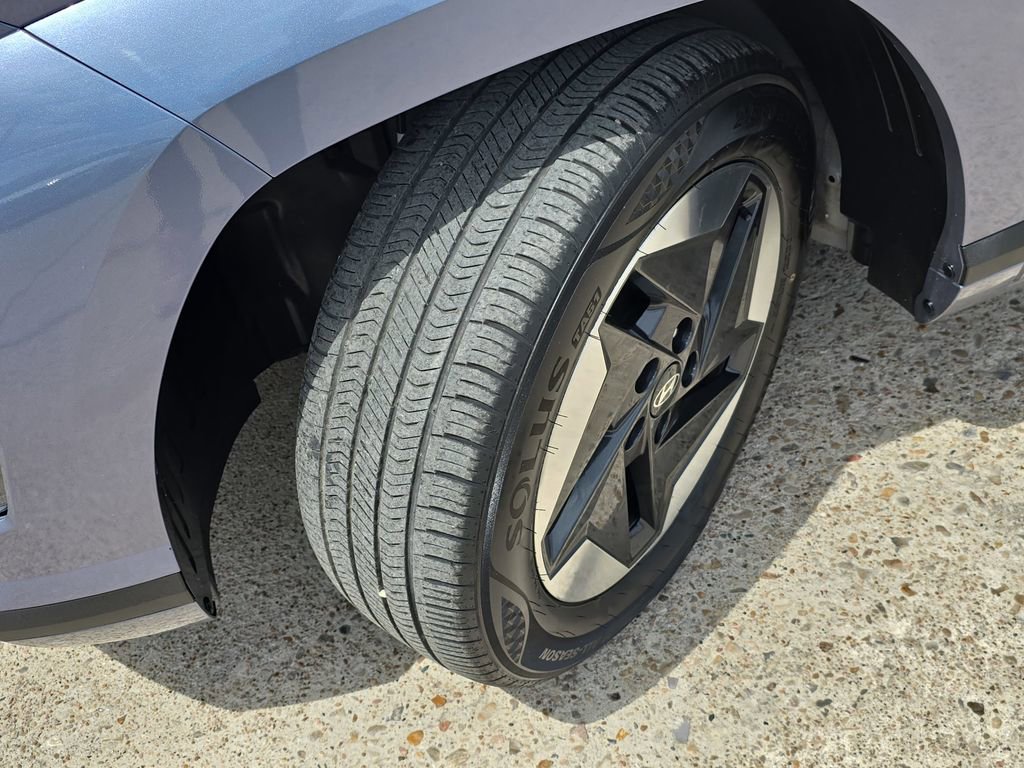 Certified 2024 Hyundai Kona SEL image 30