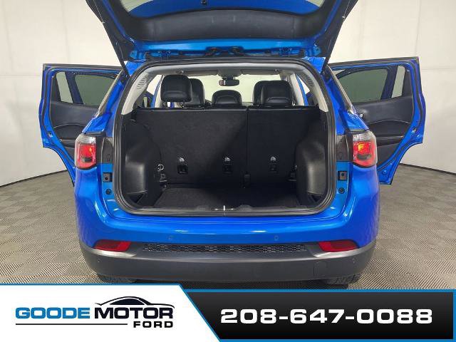 Used 2021 Jeep Compass Latitude w/ Driver Assistance Group AWD/4WD image 21