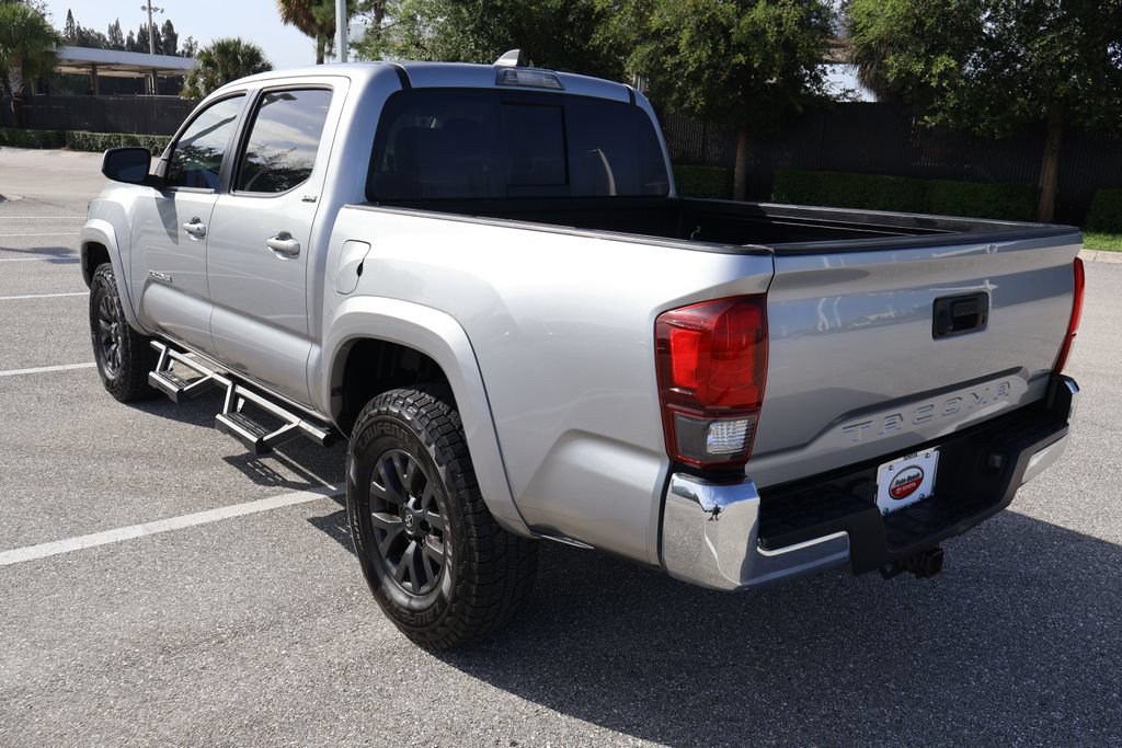 Used 2021 Toyota Tacoma SR5 RWD image 11