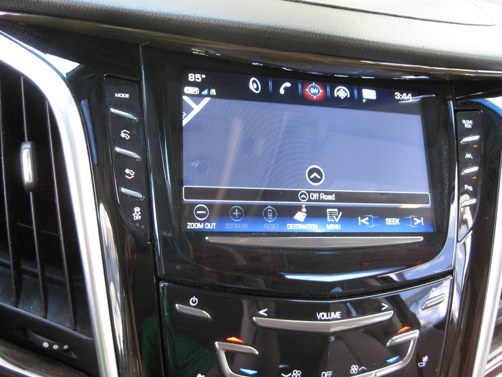 Used 2020 Cadillac Escalade Premium Luxury RWD image 20