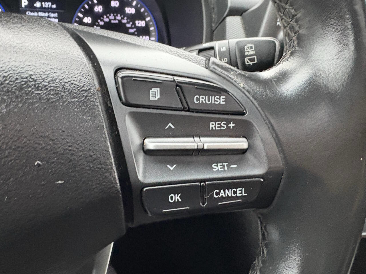 Used 2018 Hyundai Kona SEL w/ SEL Tech Package 02 image 37