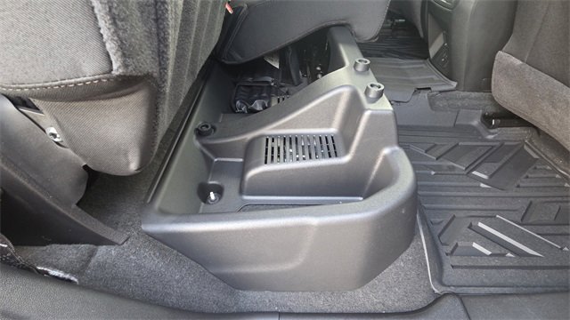 New 2026 GMC Canyon Elevation w/ Convenience Package image 26