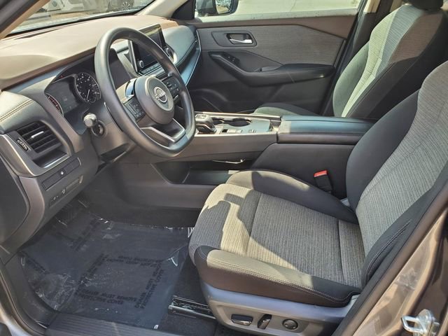 Certified 2023 Nissan Rogue SV FWD image 15