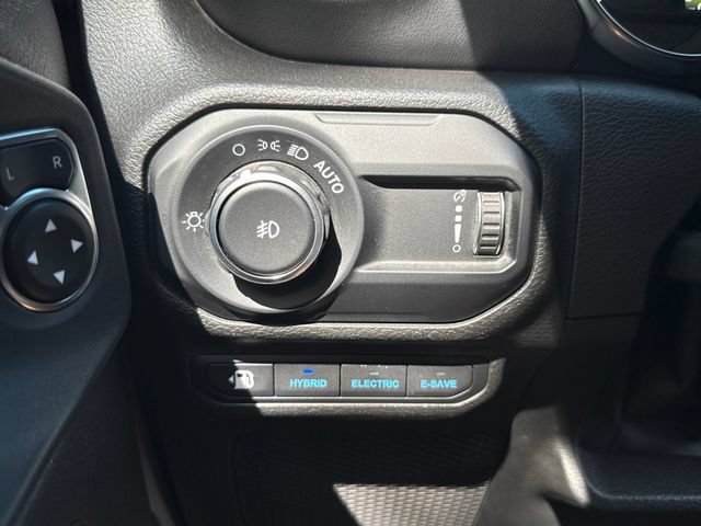 Used 2023 Jeep Wrangler Unlimited Rubicon 4xe w/ Cold Weather Group AWD/4WD image 32