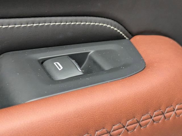 Used 2023 GMC Yukon Denali Ultimate image 30