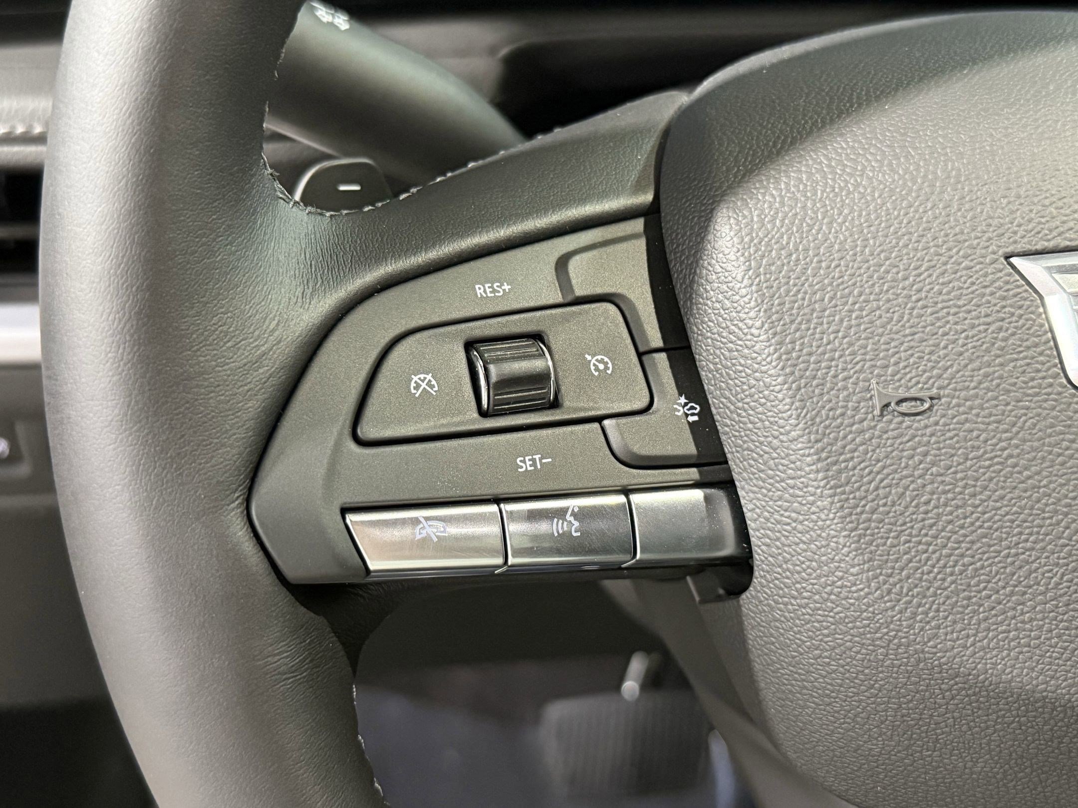 New 2025 Cadillac XT4 Premium Luxury image 12