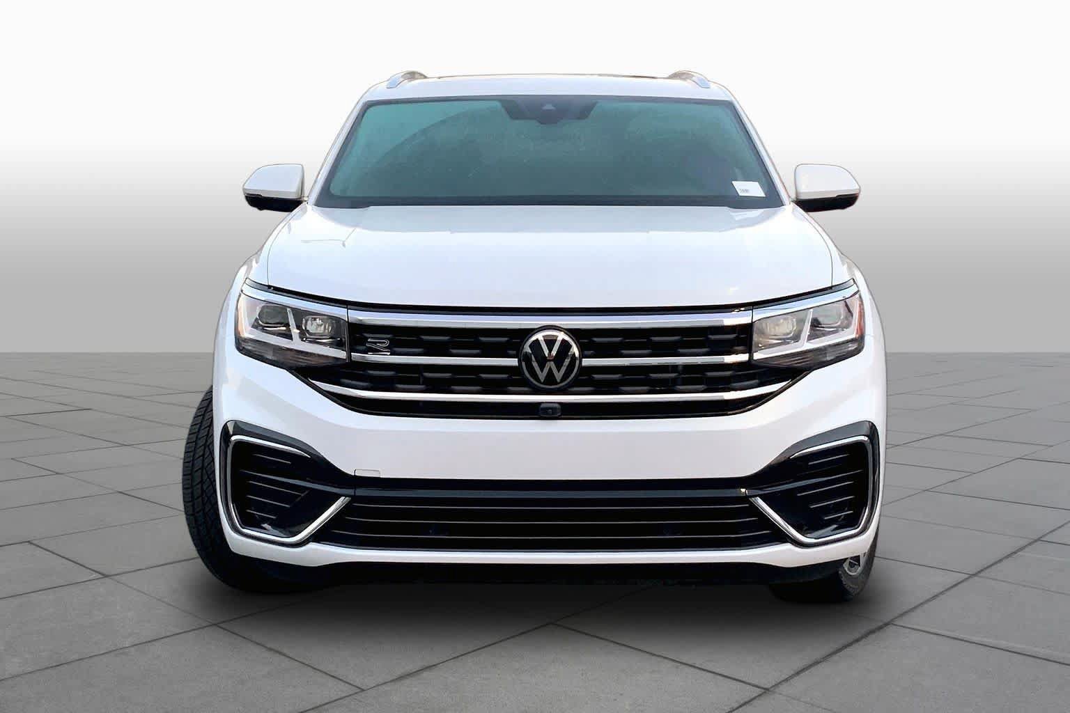 Used 2023 Volkswagen Atlas Cross Sport SEL Premium R-Line AWD/4WD image 4