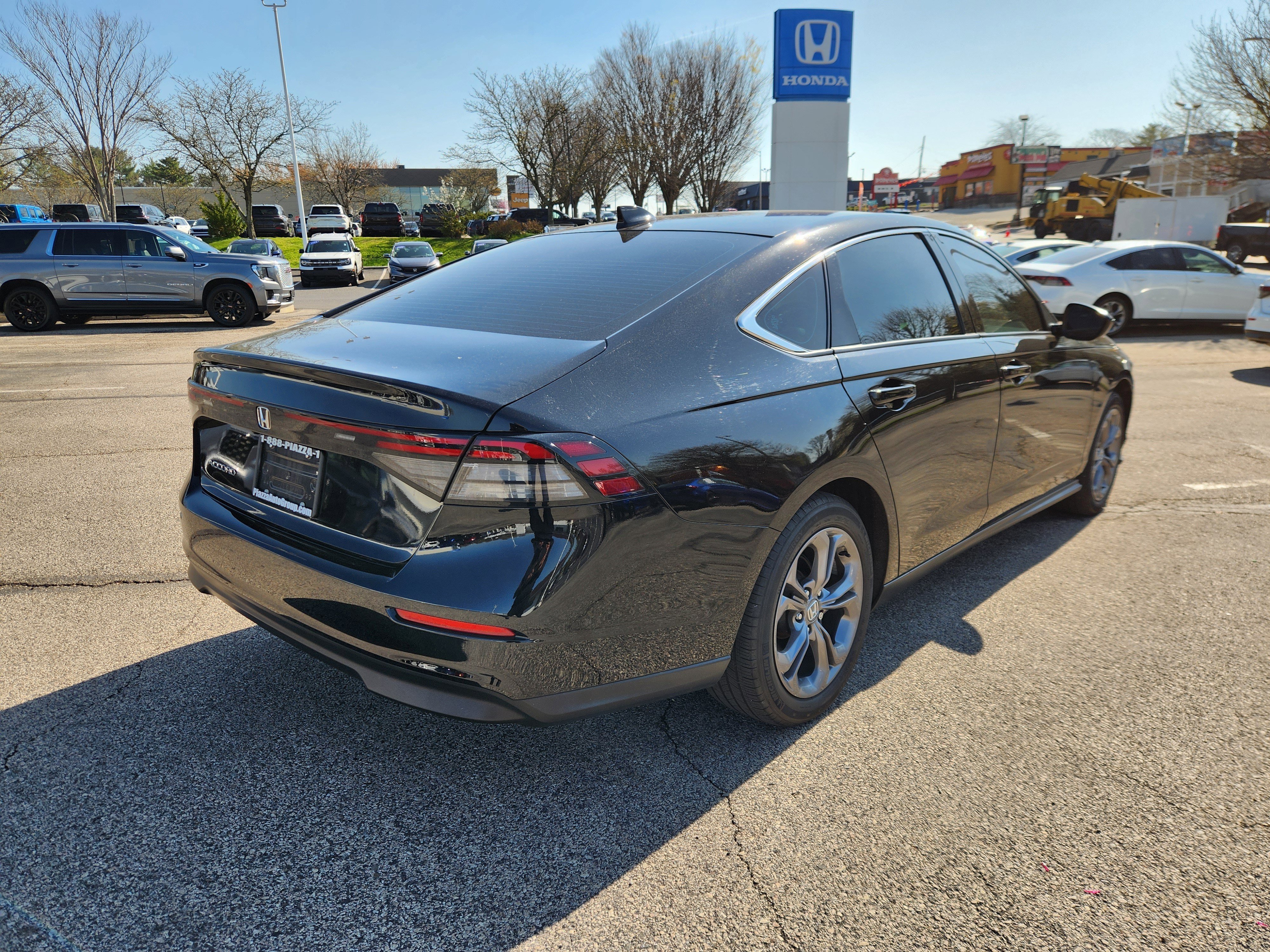 Used 2023 Honda Accord EX image 4