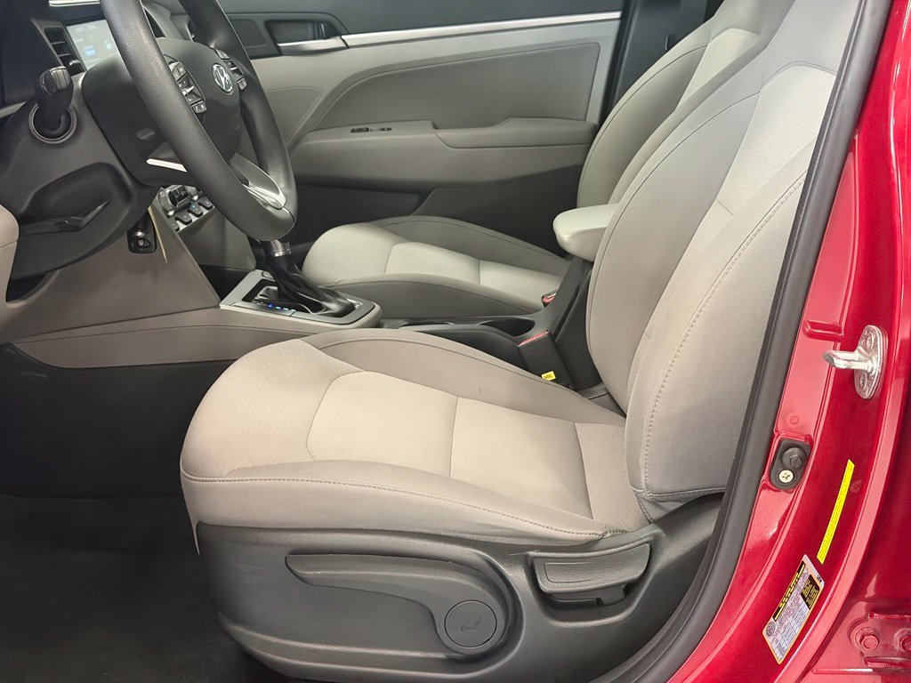 Used 2020 Hyundai Elantra SEL FWD image 12