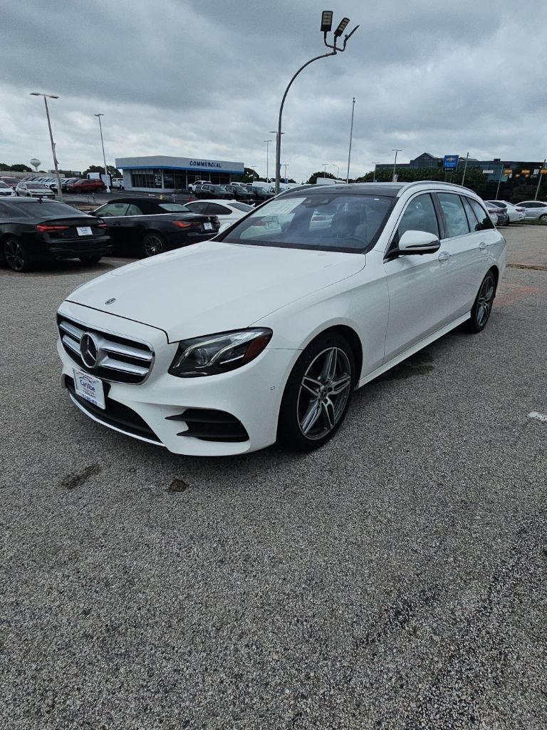 Used 2019 Mercedes-Benz E 450 4MATIC Wagon w/ Premium Package image 3