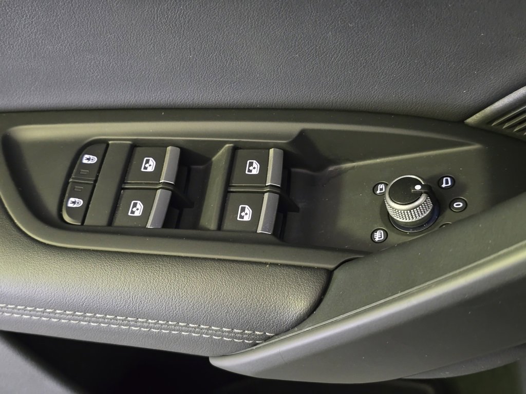 Used 2023 Audi Q5 2.0T Premium Plus w/ Premium Plus Package image 10