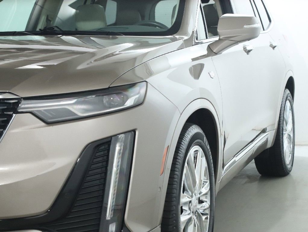 Used 2023 Cadillac XT6 Premium Luxury w/ Technology Package image 4