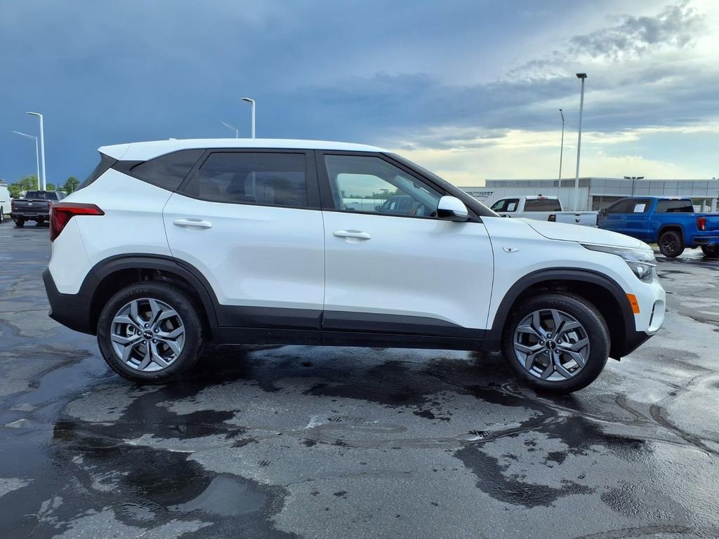 Used 2026 Kia Seltos LX AWD/4WD image 30