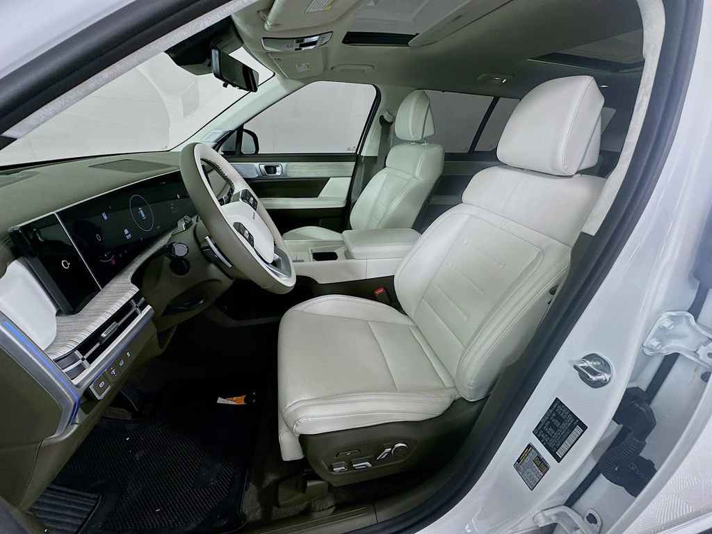 Certified 2025 Hyundai Santa Fe Calligraphy image 21