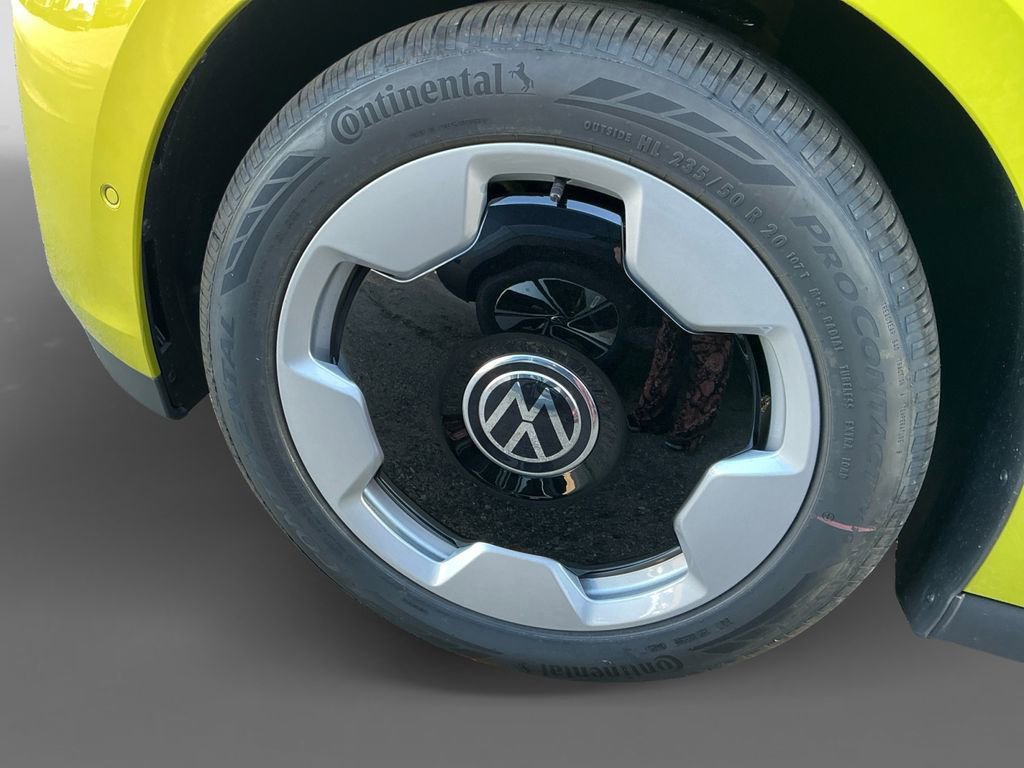 New 2025 Volkswagen ID. Buzz Pro S Plus image 14