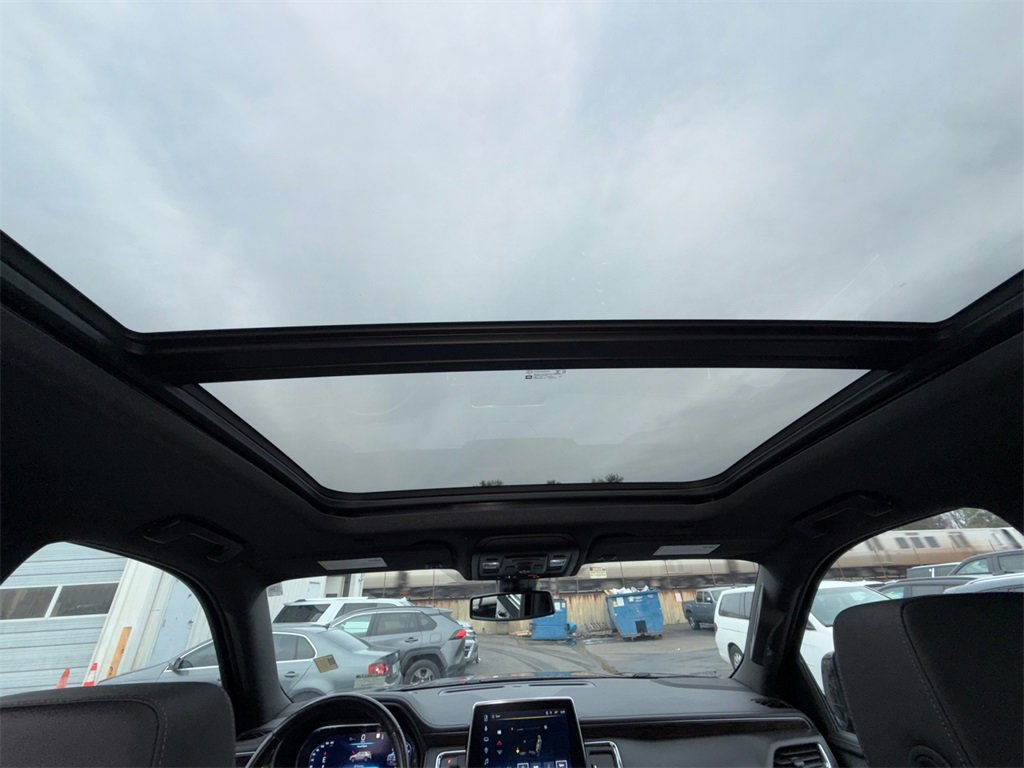 Used 2022 Chevrolet Tahoe LT w/ Luxury Package image 24