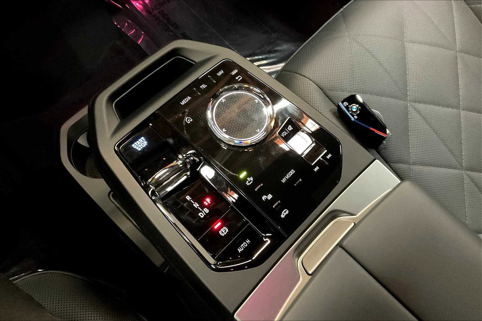Used 2025 BMW iX M60 image 39