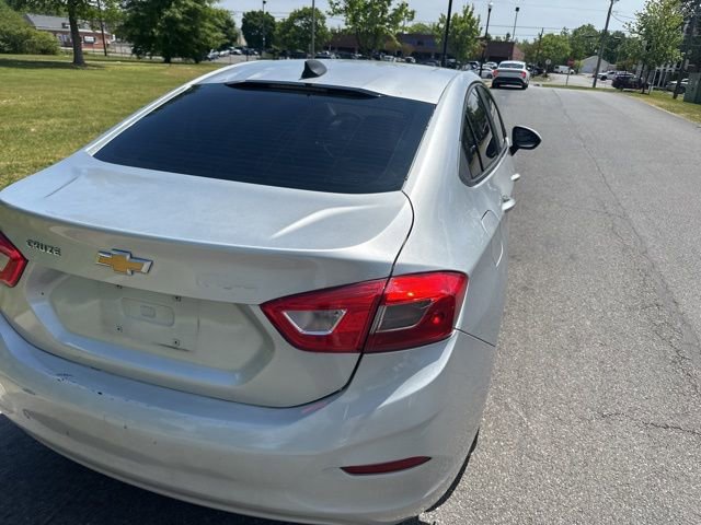 Used 2016 Chevrolet Cruze LS FWD image 20