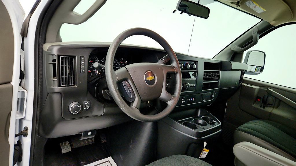Used 2025 Chevrolet Express 2500 w/ Driver Convenience Package RWD image 11