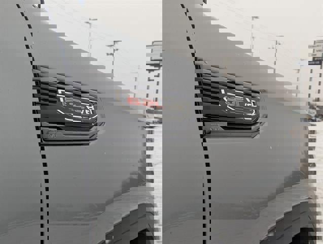 Used 2024 GMC Sierra 1500 AT4 w/ AT4 Premium Package image 11