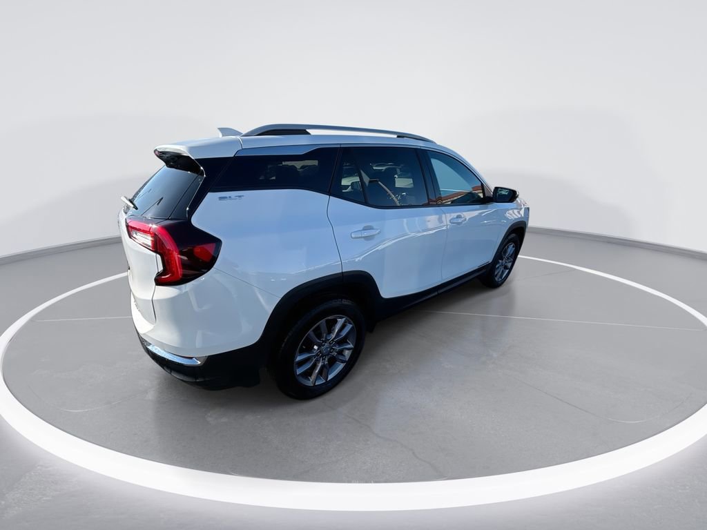 Used 2023 GMC Terrain SLT image 8