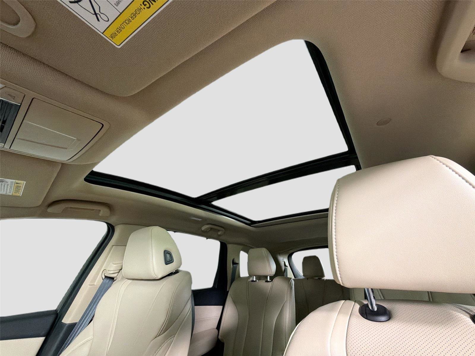 Used 2022 Acura MDX SH-AWD w/ Technology Package image 19