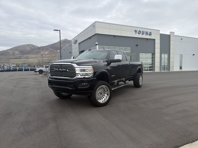 Used 2024 RAM 3500 Laramie AWD/4WD image 1
