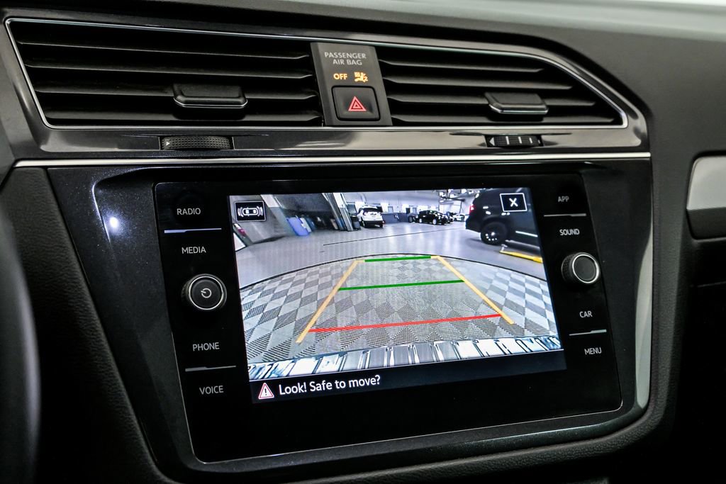 Used 2022 Volkswagen Tiguan SE image 20