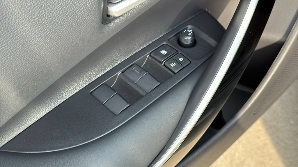 Used 2026 Toyota Corolla XLE FWD image 17
