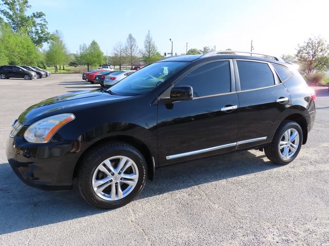 Used 2013 Nissan Rogue SV image 3