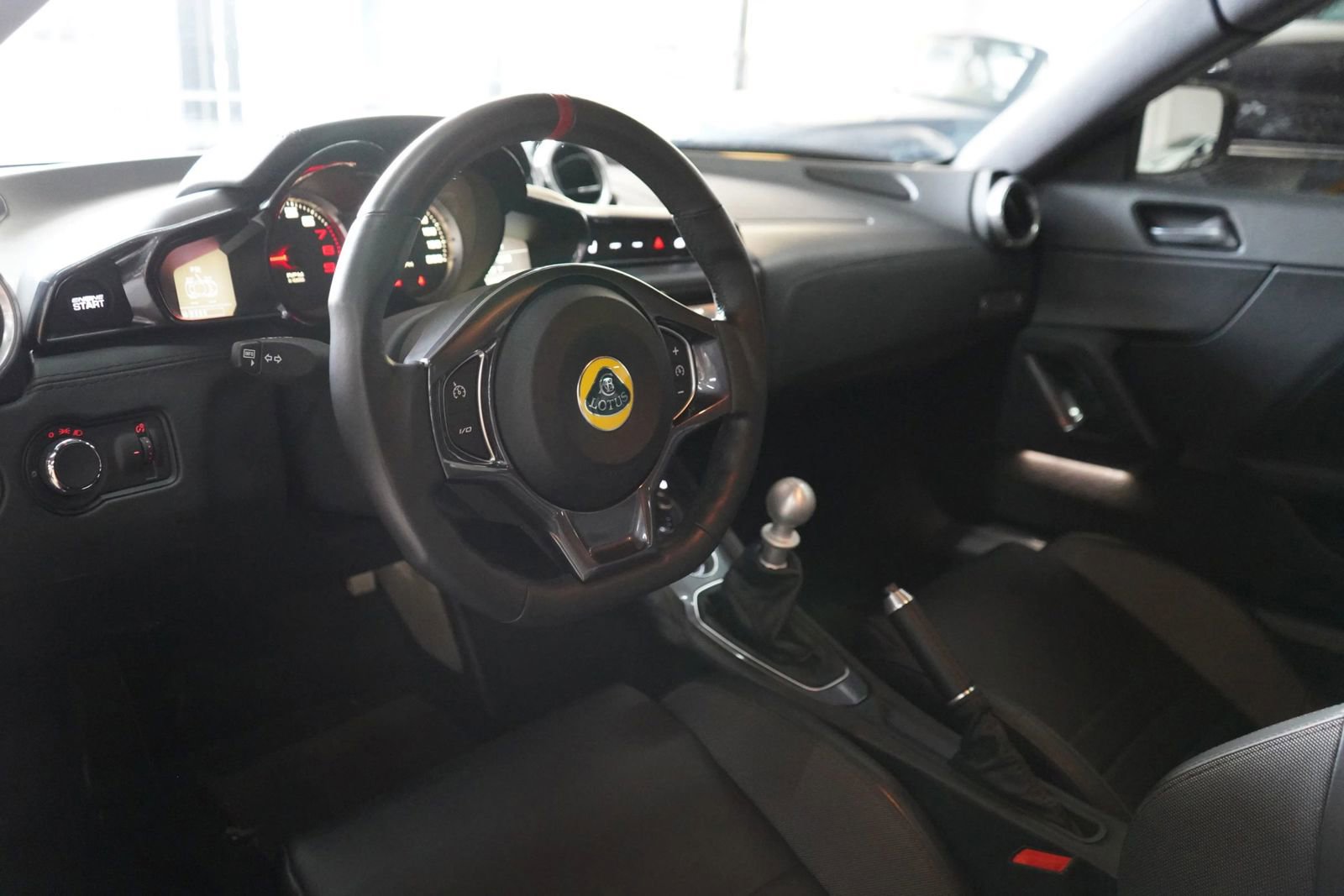 Used 2017 Lotus Evora 400 RWD image 6