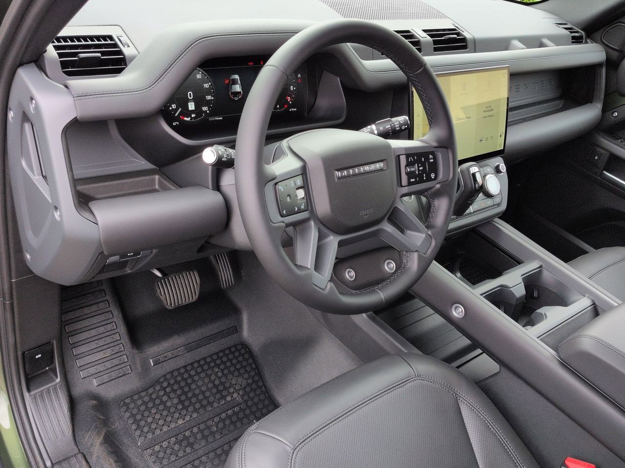 New 2026 Land Rover Defender 110 X-Dynamic SE image 9