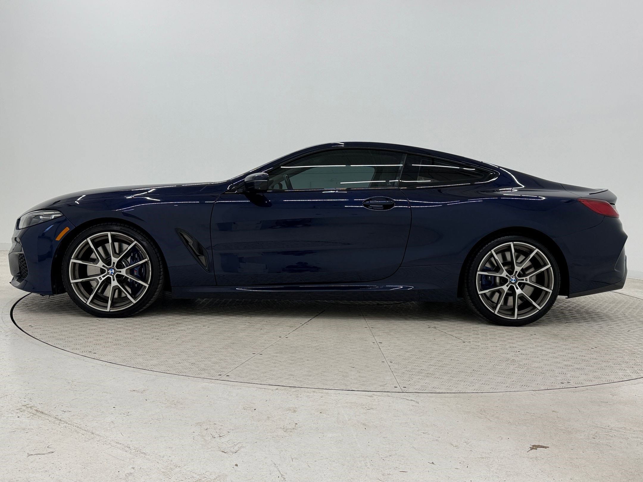 Used 2019 BMW M850i xDrive M850i xDrive image 2