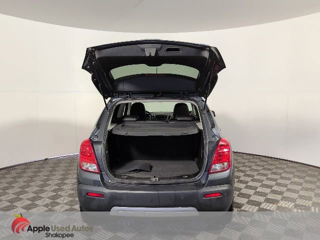 Used 2016 Chevrolet Trax LT w/ LT Sun and Sound Package image 10