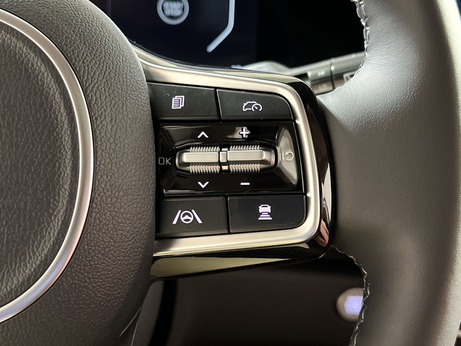 New 2026 Kia Carnival SX Prestige image 29