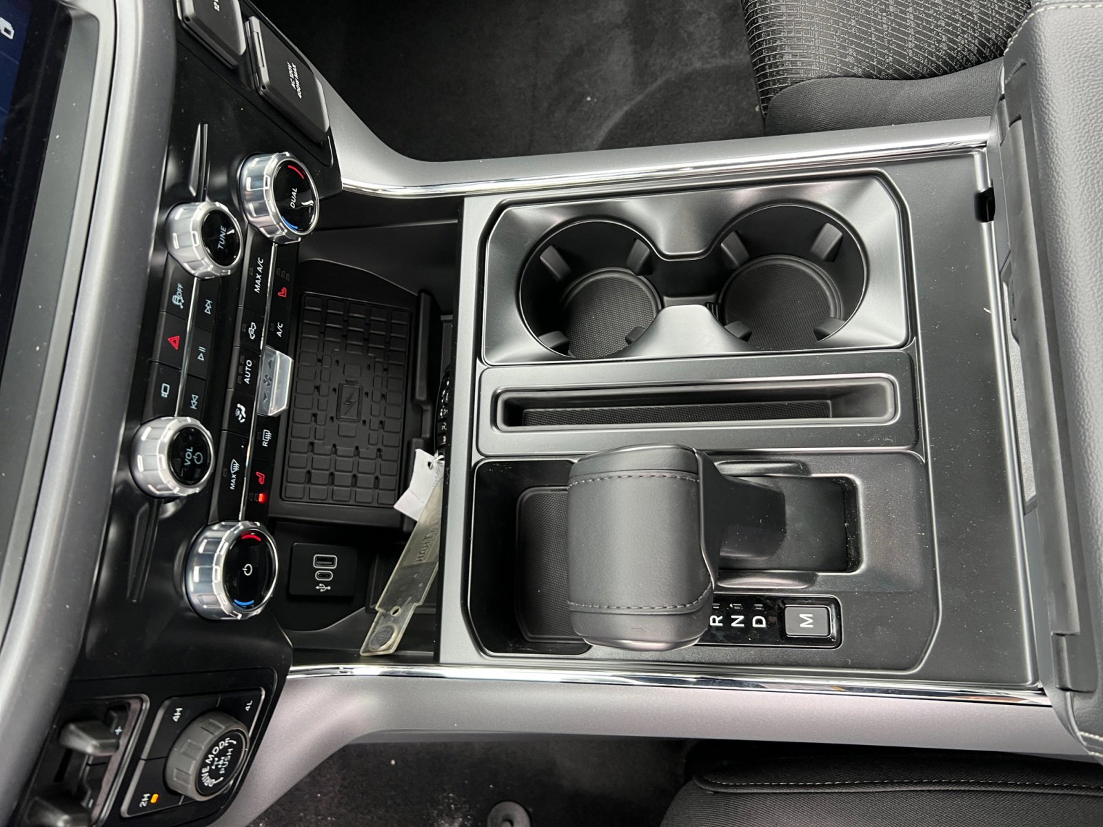 New 2025 Ford F150 XLT w/ Equipment Group 302A MID image 13