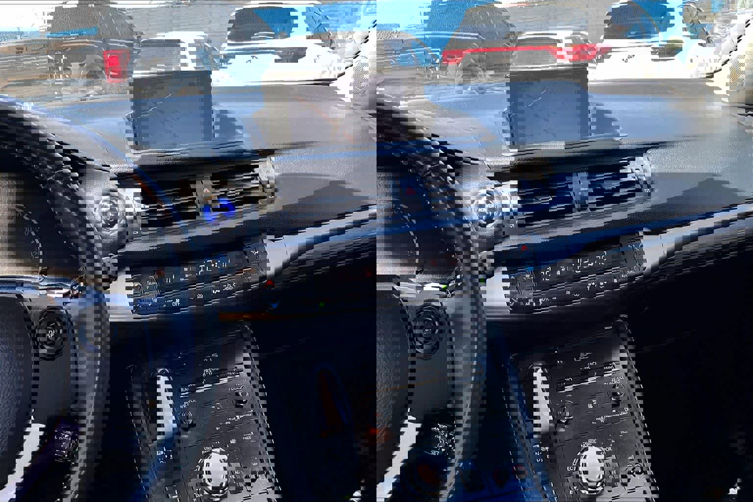 Used 2014 Lexus CT 200h FWD image 7