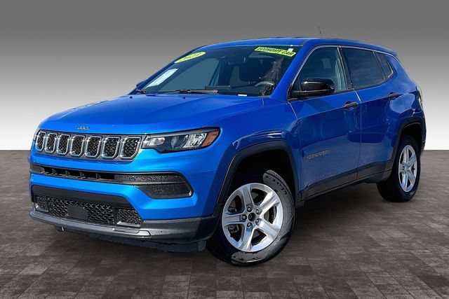 Used 2023 Jeep Compass Sport AWD/4WD image 1
