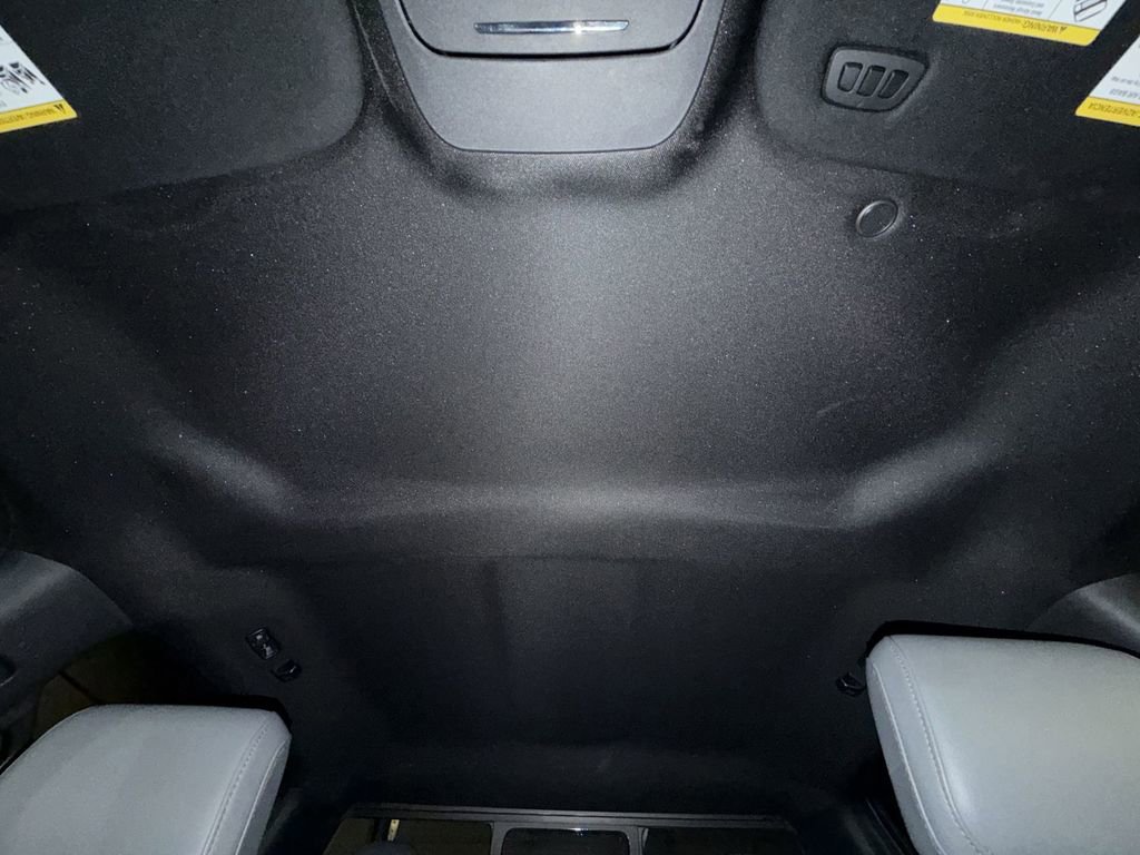 Used 2023 Ford F150 Lightning Lariat image 16