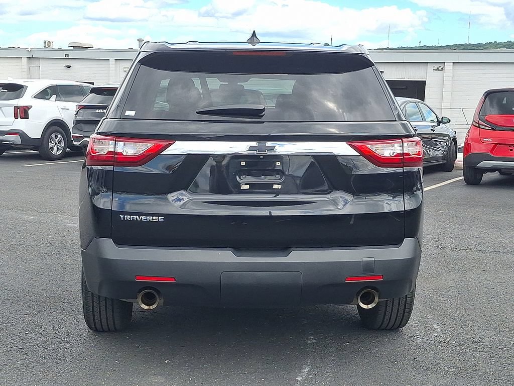 Used 2021 Chevrolet Traverse LS FWD image 5