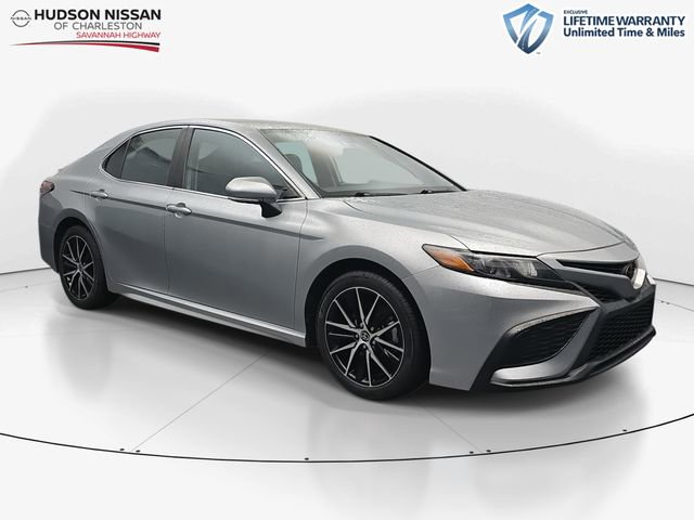 Used 2023 Toyota Camry SE