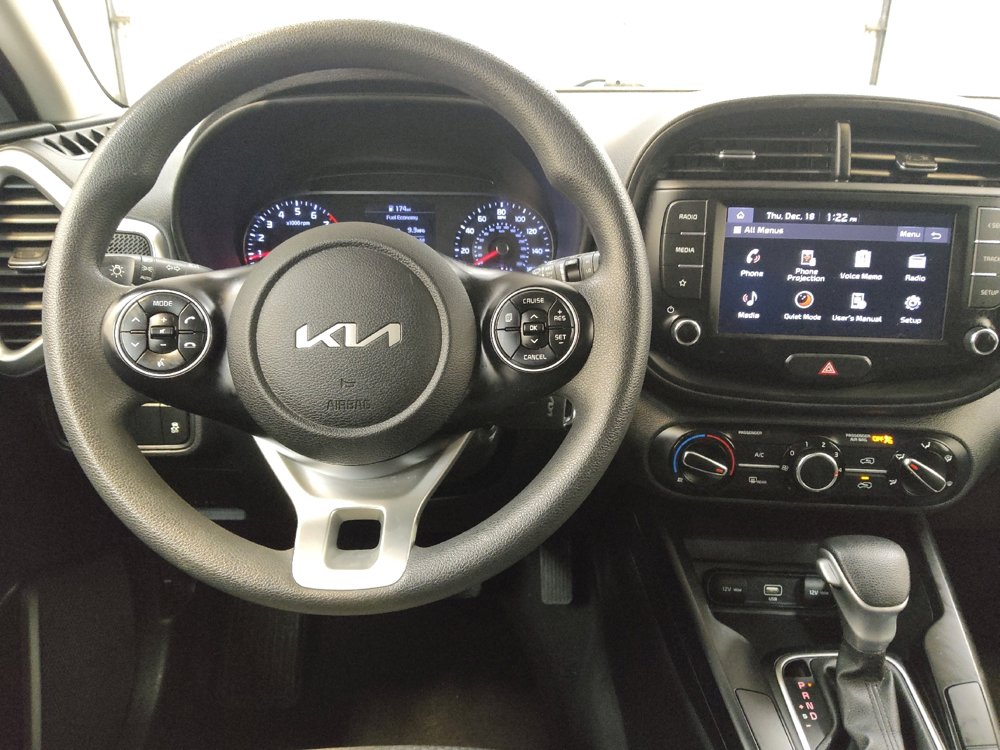 Used 2022 Kia Soul LX image 22