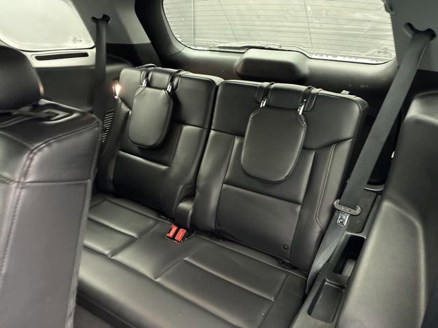 Used 2024 Ford Explorer XLT w/ Equipment Group 202A image 14