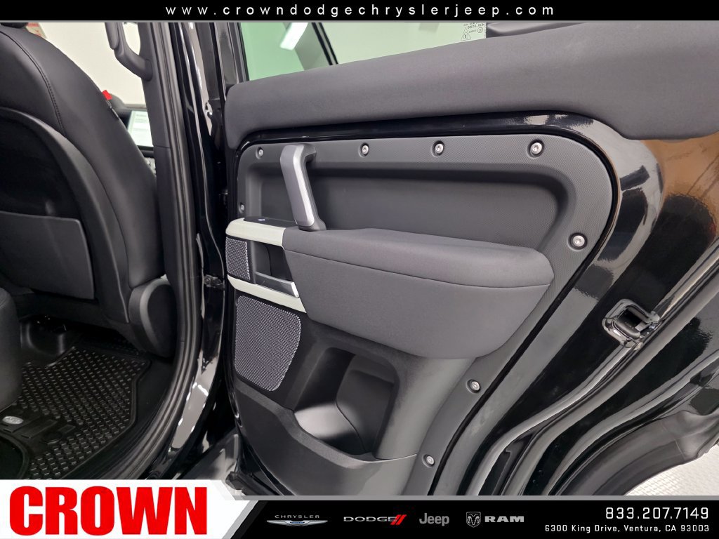 Used 2022 Land Rover Defender 110 X-Dynamic SE AWD/4WD image 20